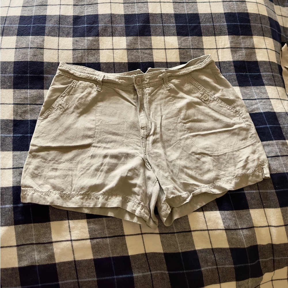 🍍Calvin Klein gray linen shorts🍍